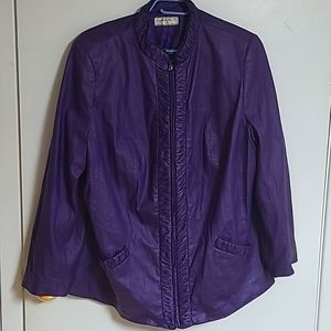 Vintage Allison 11 , soft purple faux leather line women.Size XL